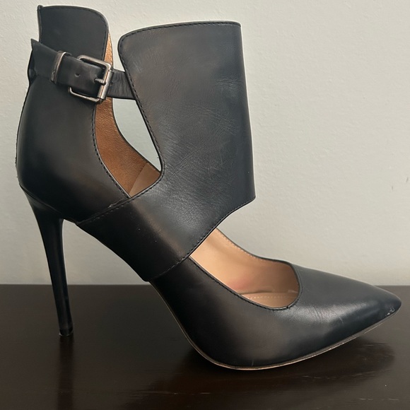 Kenneth Cole black unique heels Size 9 - Picture 7 of 10